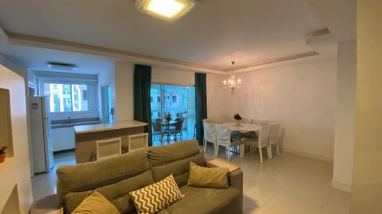 APARTAMENTO MOBILIADO MEIA PRAIA
