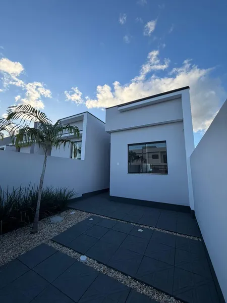 CASA COM 2 DORMITORIOS BAIRRO AREIAS
