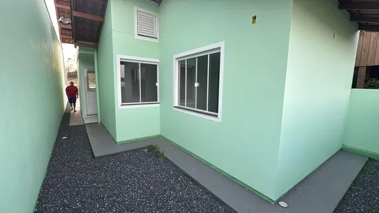 CASAS COM 2 QUARTOS NO BAIRO COBRE
