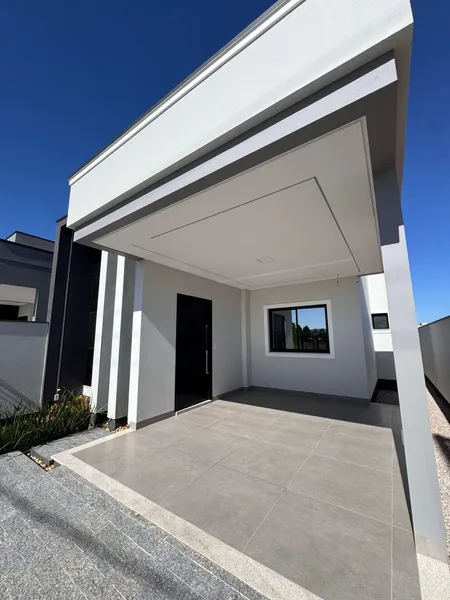 CASA 2 DORMITORIOS E 1 SUITE EM CANELINHA