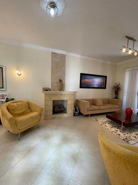 DUPLEX MOBILIADO NA QUADRA DO MAR!