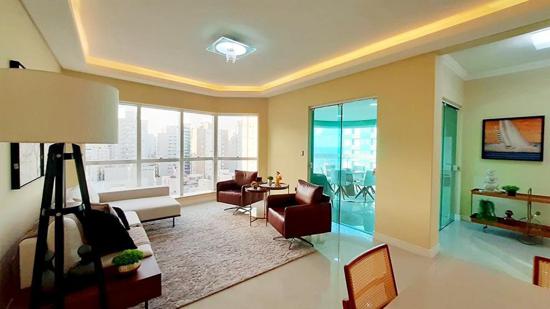 APARTAMENTO MOBILIADO NA QUADRA DO MAR!!