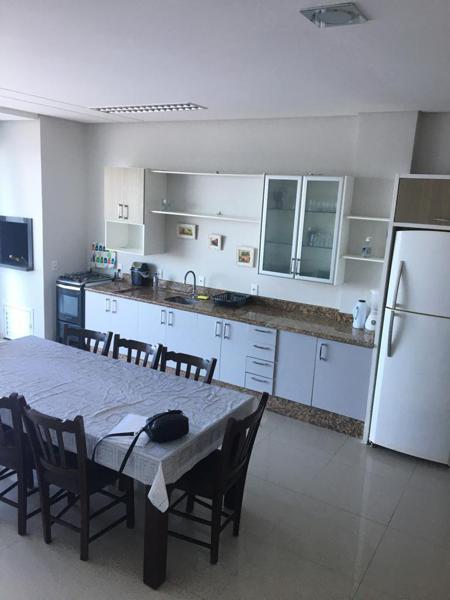 CASA DE FRENTE PARA O MAR EM PORTO BELO!