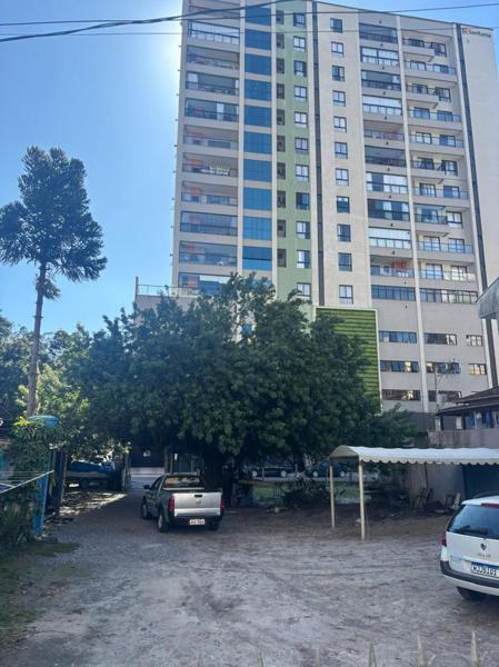 ÓTIMO TERRENO EM MEIA PRAIA!