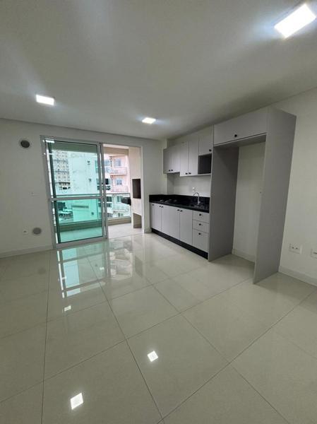 APARTAMENTO SEMI-MOBILIADO EM ITAPEMA!