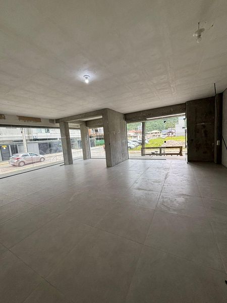 SALA COMERCIAL NO BAIRRO MORRETES!