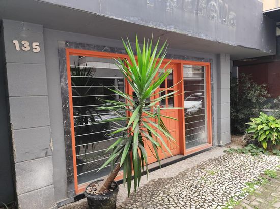 SALA COM 300M