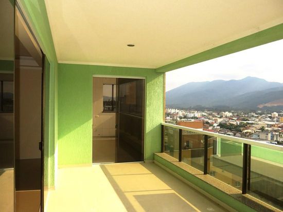APARTAMENTO A POUCOS METROS DO MAR EM MEIA PRAIA