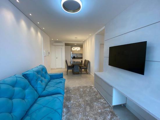 EXCELENTE APARTAMENTO PERTO A PRAIA DE BOMBAS