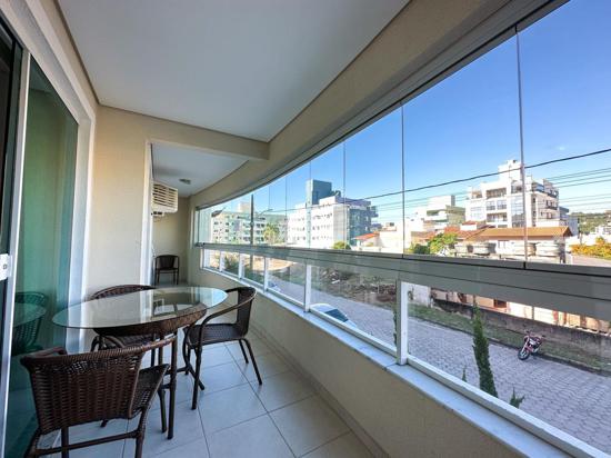 APARTAMENTO EM BOMBAS