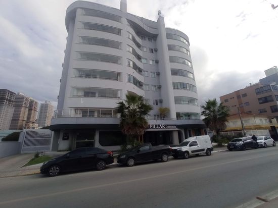 APTO MOBILIADO COM 03 DORMITÓRIOS EM PORTO BELO