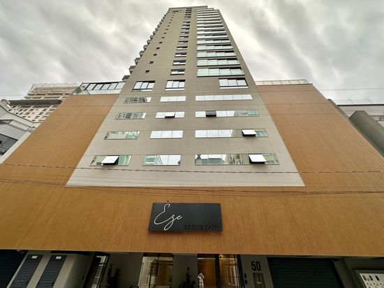 APARTAMENTO A 50 METROS DO MAR EM MEIA PRAIA