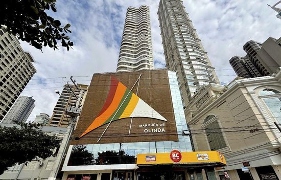 APTO FRENTE MAR COM 02 DORMITÓRIOS EM BALNEÁRIO CAMBORIÚ