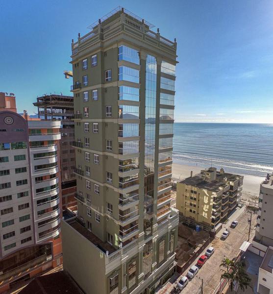 DUPLEX FINAMENTE MOBILIADO NA QUADRA DO MAR