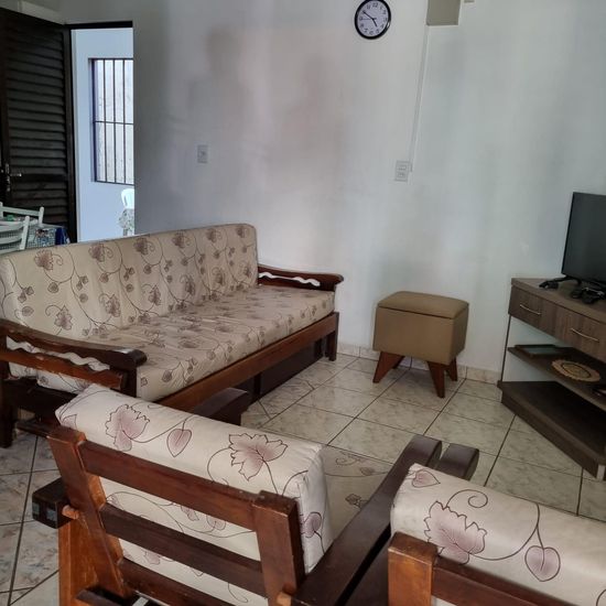 APTO LOCAÇÃO TEMPORADA NO CORAÇÃO DE MEIA PRAIA
