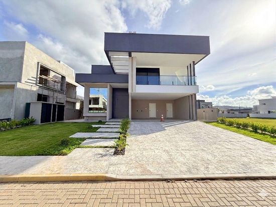 CASA ALTO PADRAO EM CONDOMINIO FECHADO