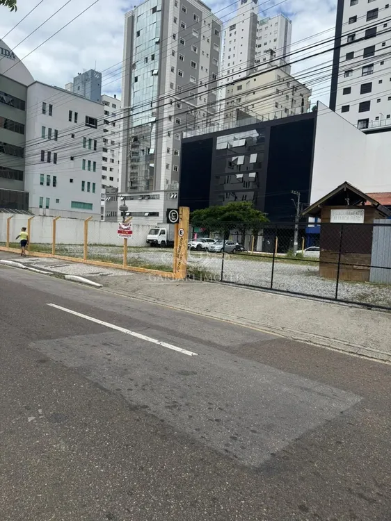 quinta imagem imóvel