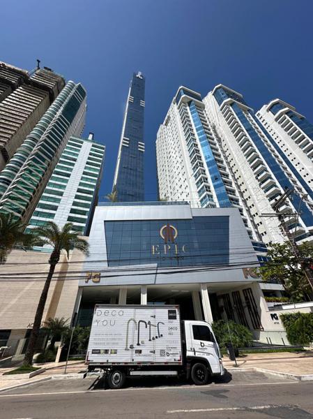 APARTAMENTO VENDA FRENTE MAR 4 SUÍTES 6 VAGAS
