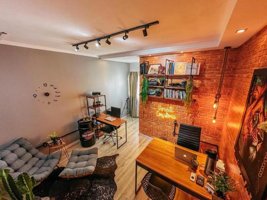 SOBRADO MOBILIADO COM 02 SUITES EM CAMBORIÚ
