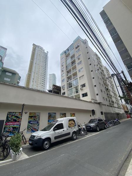 APARTAMENTO COM ÓTIMA LOCALIZAÇÃO - MARIANO MORENO
