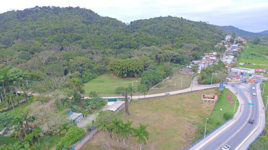 Terreno divisa com Baln.Camboriú e Camboriú