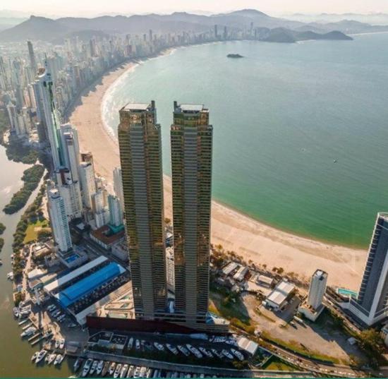 4 SUÍTES ANDAR ALTO - YACHTHOUSE