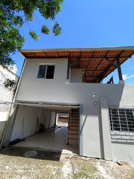 CASA EM MEIA PRAIA- COM 03 DORMITÓRIOS!!