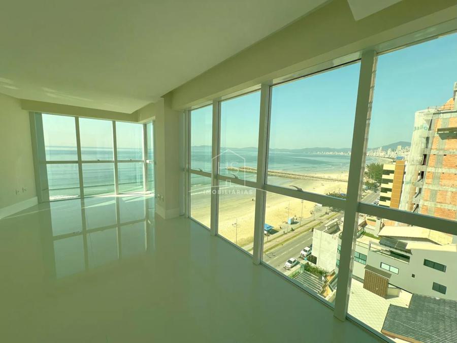 LIVING 