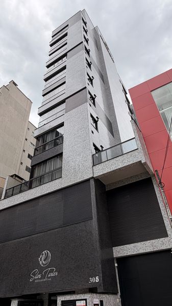 APARTAMENTO PRONTO NA QUADRA DO MAR