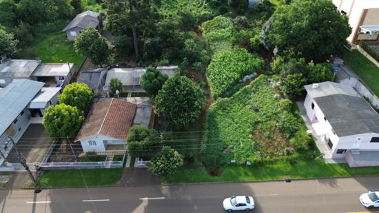 TERRENOS COM AMPLA METRAGEM DE FRENTE