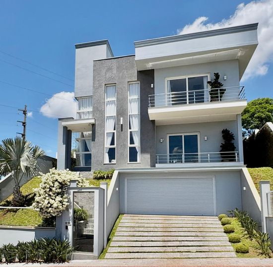 CASA DE ALTO PADRÃO COM VISTA PARA A CIDADE