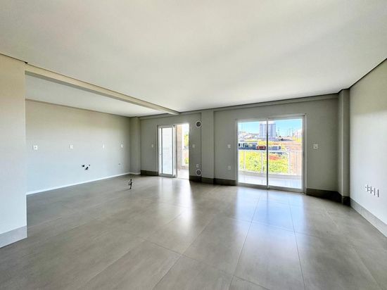 APARTAMENTO NA LA SALLE