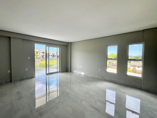APARTAMENTO NA LA SALLE