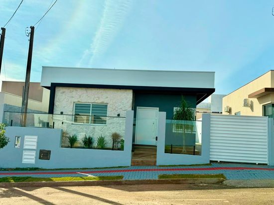 CASA NO PARQUE DAS TORRES