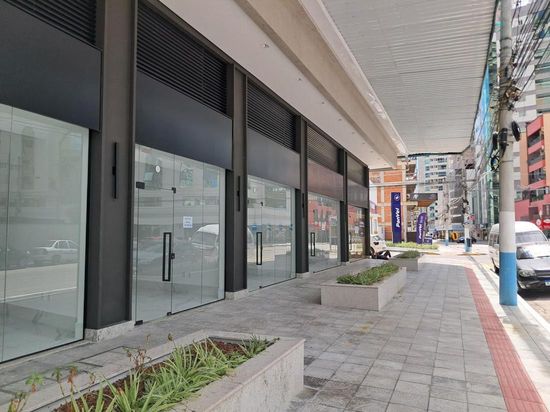SALA COMERCIAL FRENTE AVENIDA | CENTRO
