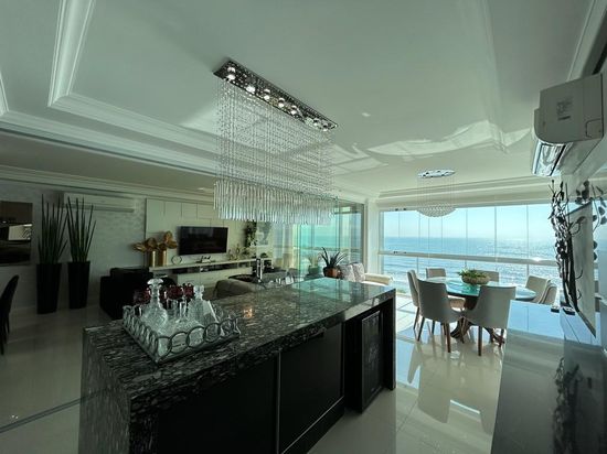 5 SUITES FINAMENTE MOBILIADO FRENTE MAR