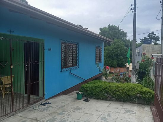 CASA COM TERRENO NO ESTALEIRINHO ? 500M DA PRAIA