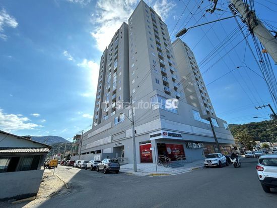 APARTAMENTO 2 DORMITÓRIOS MOBILIADO, SACADA COM CHURRASQUEIRA E LAZER COMPLETO EM ITAPEMA