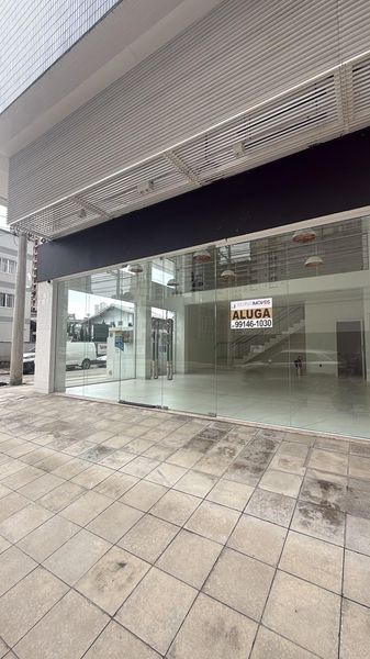 SALA COMERCIAL FRENTE AVENIDA NEREU