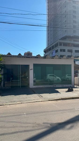 CASA EM MEIA PRAIA!