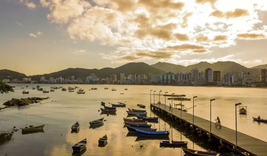 Por que o agro escolheu esta praia para construir imóveis de luxo