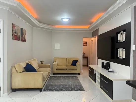 ÓTIMO AP 3 DORM, NA QUADRA DO MAR, EM MEIA PRAIA