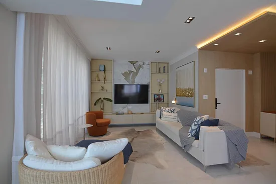 3 SUITES, 3 VAGAS NA QUADRA MAR DA MEIA PRAIA