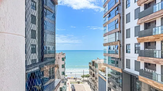 APARTAMENTO ULTIMO ANDAR NA QUADRA DO MAR.