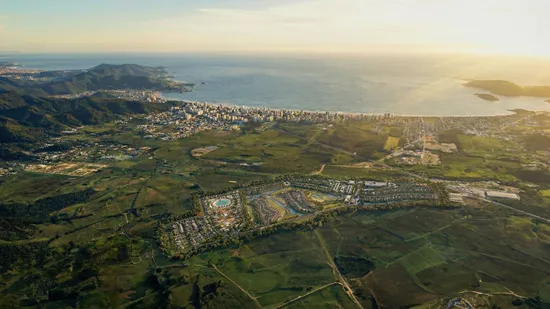 ONDE O QUINTAL DE CASA ENCONTRA O PRIMEIRO CAMPO DE GOLFE ILUMINADO DA AMÉRICA LATINA.