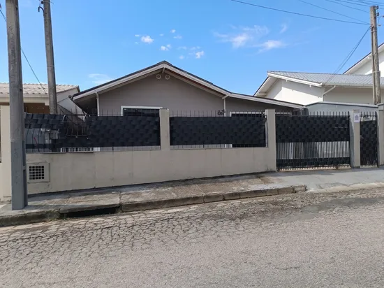 CASA EM PALHOÇA