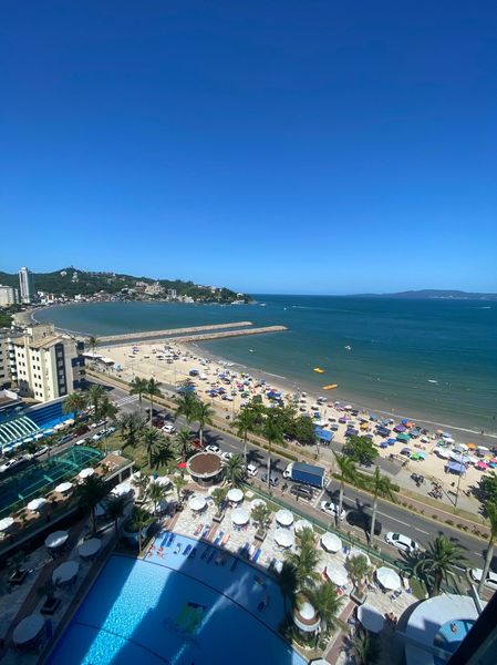 VILLA DOS CORAIS: ALTO PADRÃO À BEIRA DO MAR.