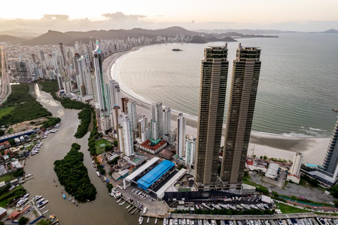 Arranha-céu de Balneário Camboriú foi destaque na maior feira construtiva da América Latina - Imagem Principal