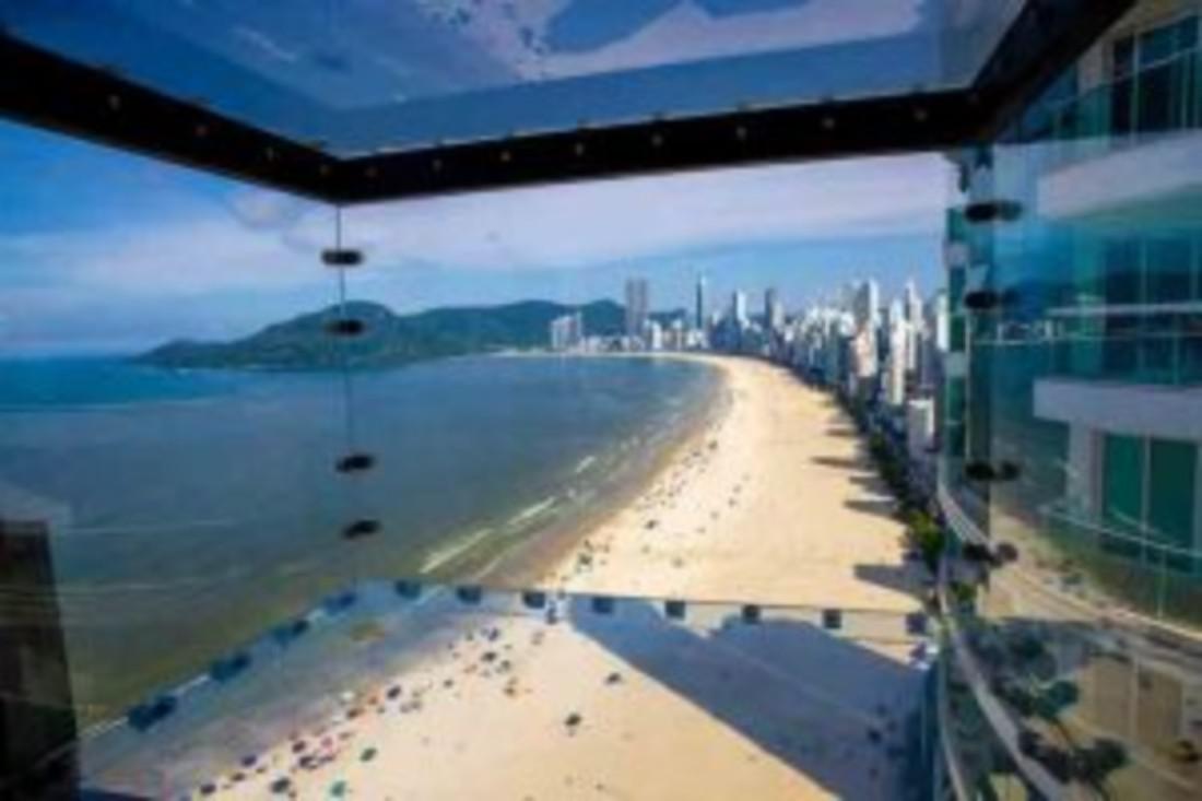 Balneário Camboriú: Novas Atrações que Valorizam seu Investimento Imobiliário em 2024 - Imagem Principal