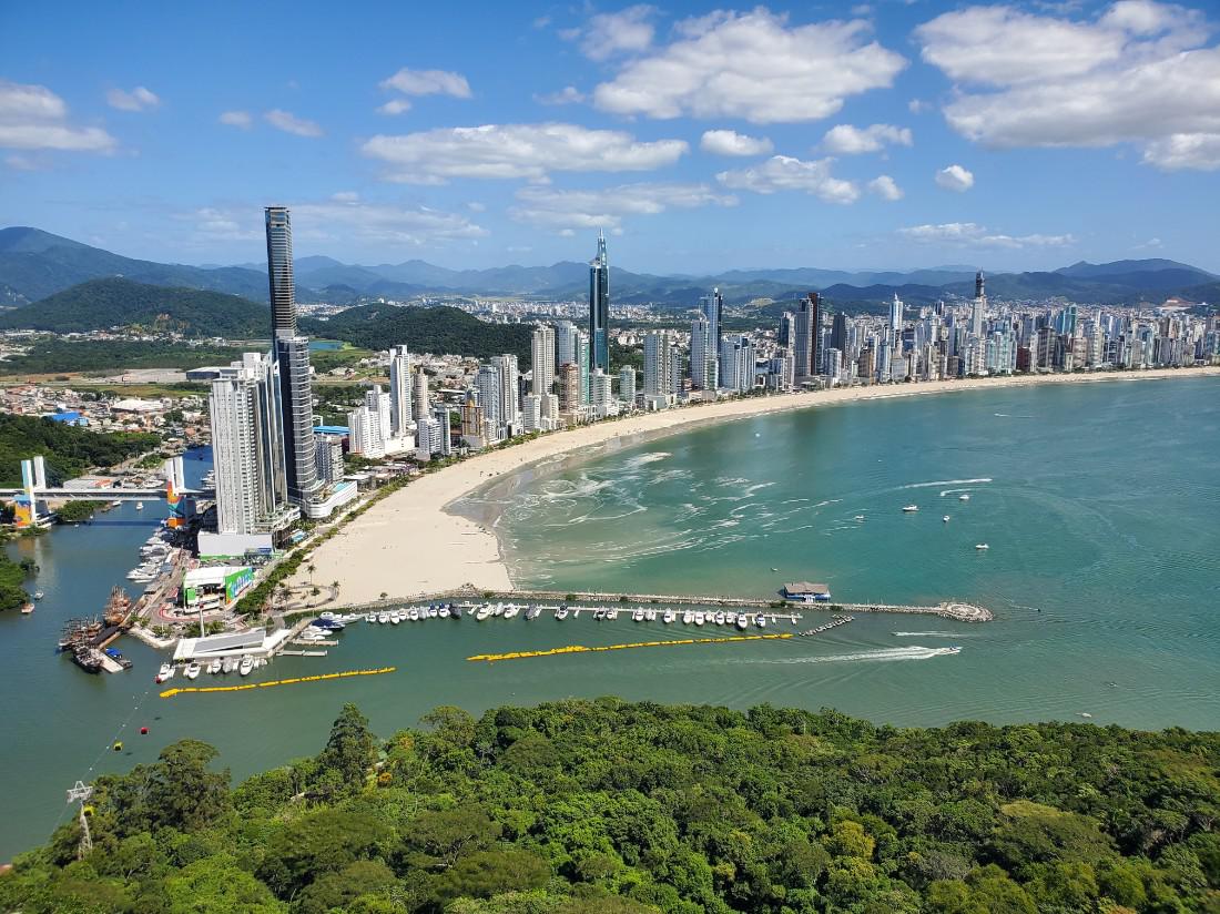 Por que morar em Balneário Camboriú? Descubra os encantos dessa cidade maravilhosa - Imagem Principal